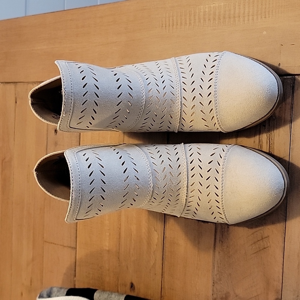 Booties - Picture 2 of 6